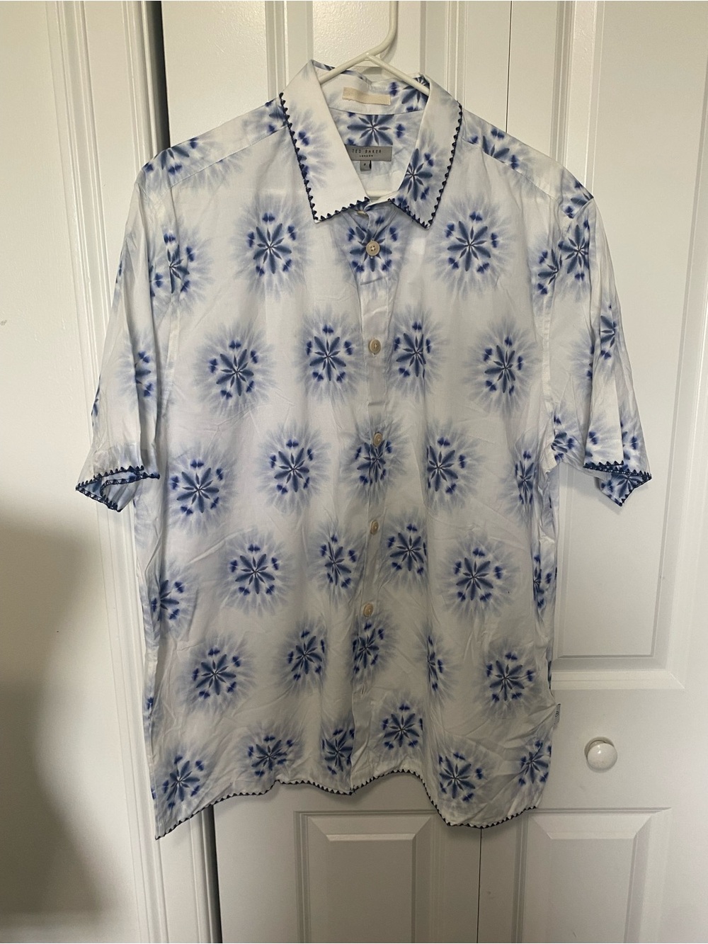 Ted Baker White and Blue Tie-Dye Floral Button-Down Shirt